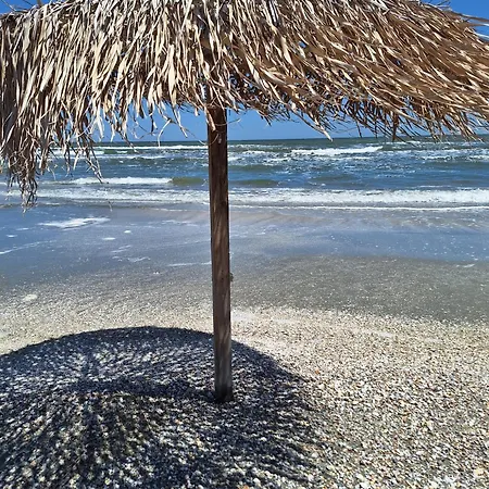 Nereide - Complex Infinity Pool