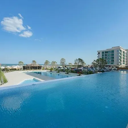 Nereide - Complex Infinity Pool * Năvodari